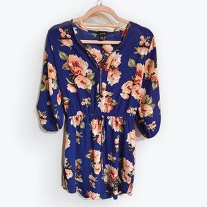 Woman’s Justify Floral Dress Size Medium